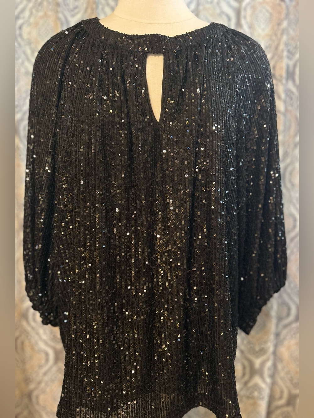 Vince Camuto Black Sequin Long Sleeve Tunic Too